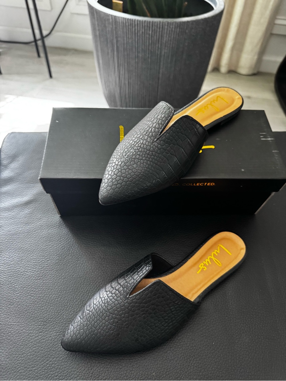 Lulu's Black Croc-Embossed Pointed Mule Slides